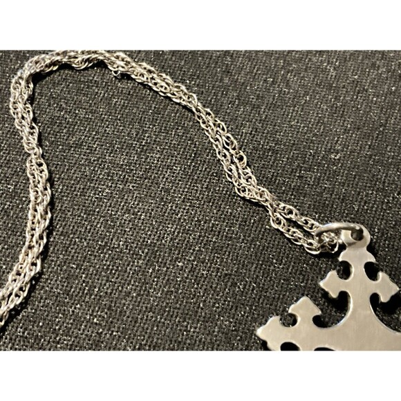 James Avery Retired 14in Avery Chain Peace With God Cross Pendant Necklace - Picture 5 of 8